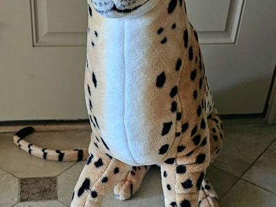 Large Realistic Cheetah Stuffed Animal Plush Toy 32" Tall Mellissa&Doug