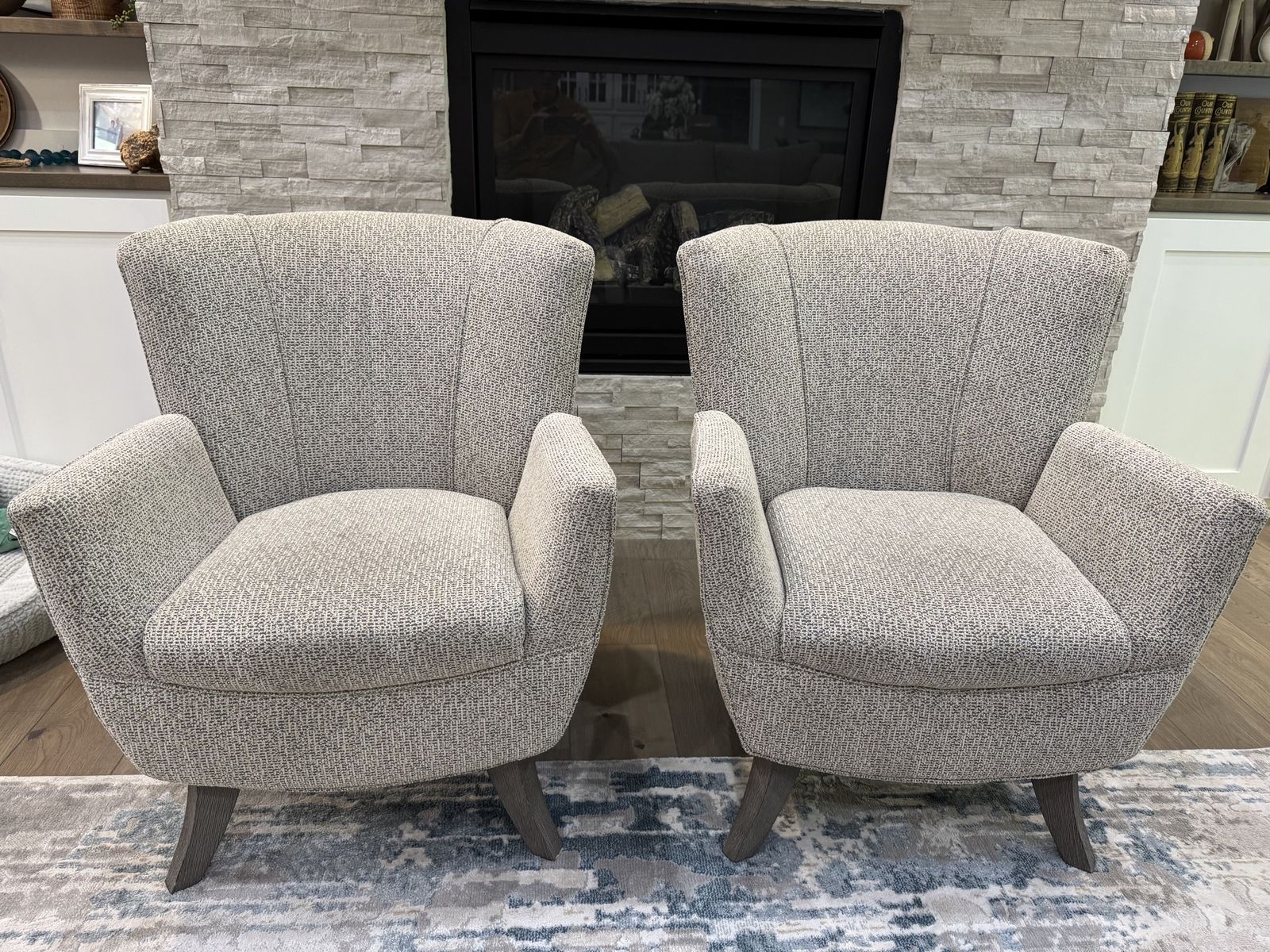 Like New Living Room Chairs!