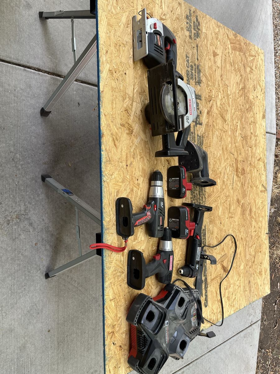 Craftsman 19.2V Cordless Power Tool Combo Kit - Drills, Saws & Charger