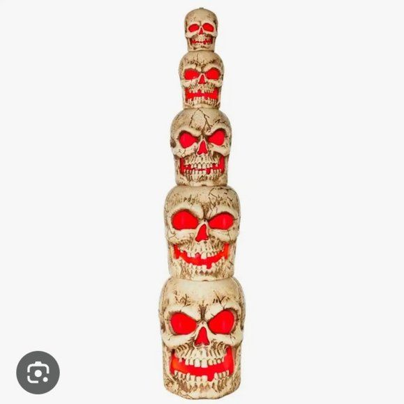 Stacked Light-Up Skulls Halloween Decoration - Spooky Red LED Eyes & Mouth