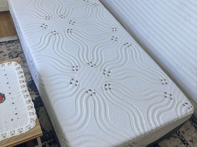 Twin XL mattress set (2 mattresses) medium Gel memory foam mattress