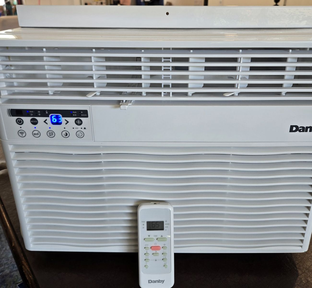 Danby Window Air Conditioner with Remote Control and Manuals 12000 BTU