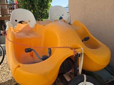 4-person paddle boat with trailer
