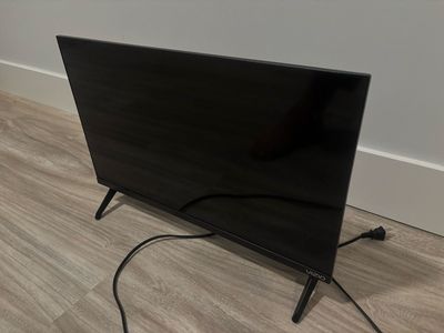 VIZIO 24" Class HD 720p LED Smart TV (VHD24M-08)
