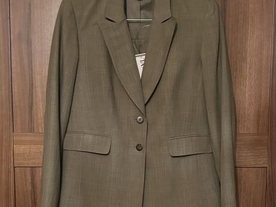 New Travis Ayers Vintage Women’s Pant Suit - Size 12