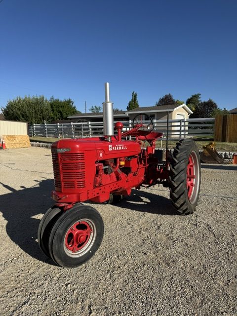 1940 Farmall H Tractor