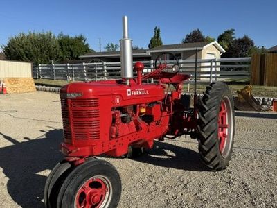 1940 Farmall H Tractor