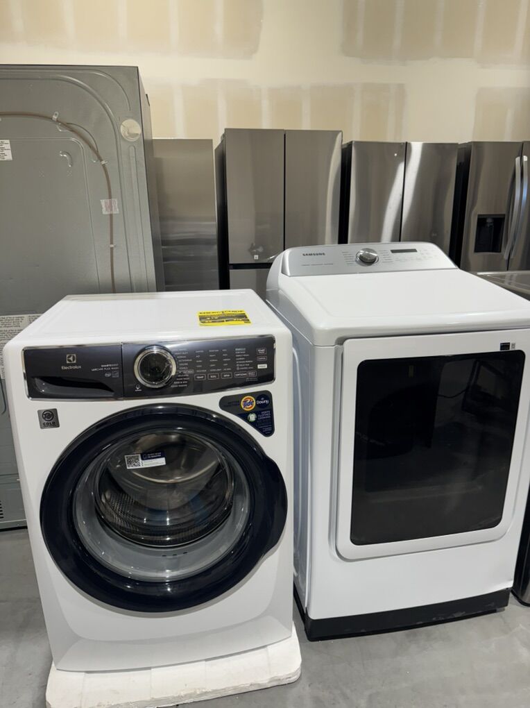 New Electrolux/ Samsung Mismatched Set
