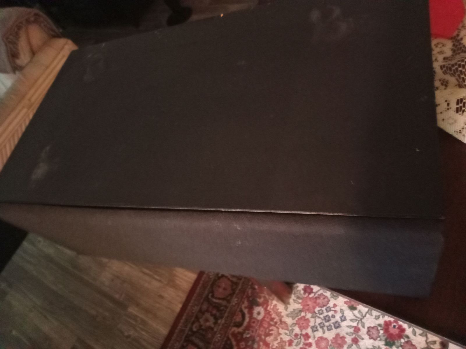 Main image 6