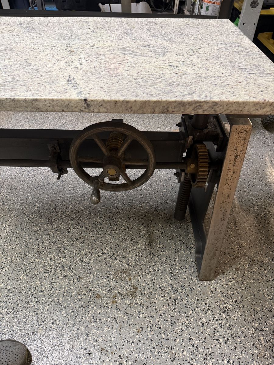 Main image 2