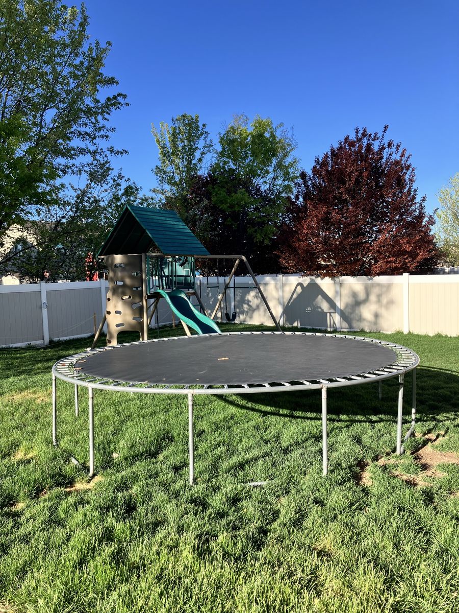 14' Trampoline