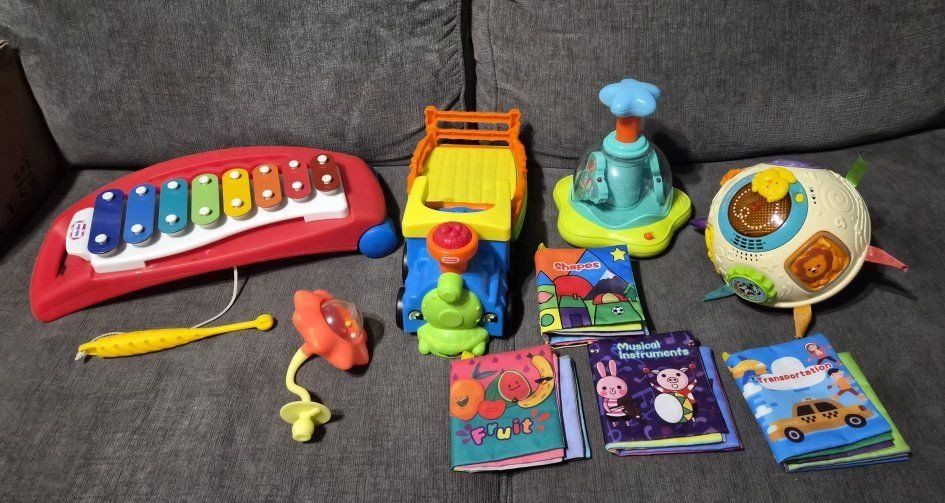 Toddler / baby toy lot selling all together, toys work great.
