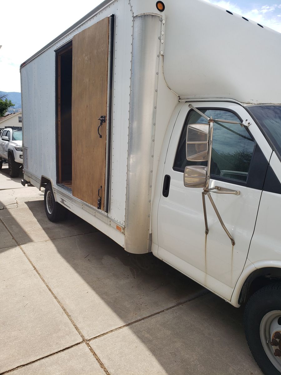 2004 GMC Savana 3500