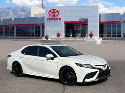 2022 Toyota Camry Hybrid XSE