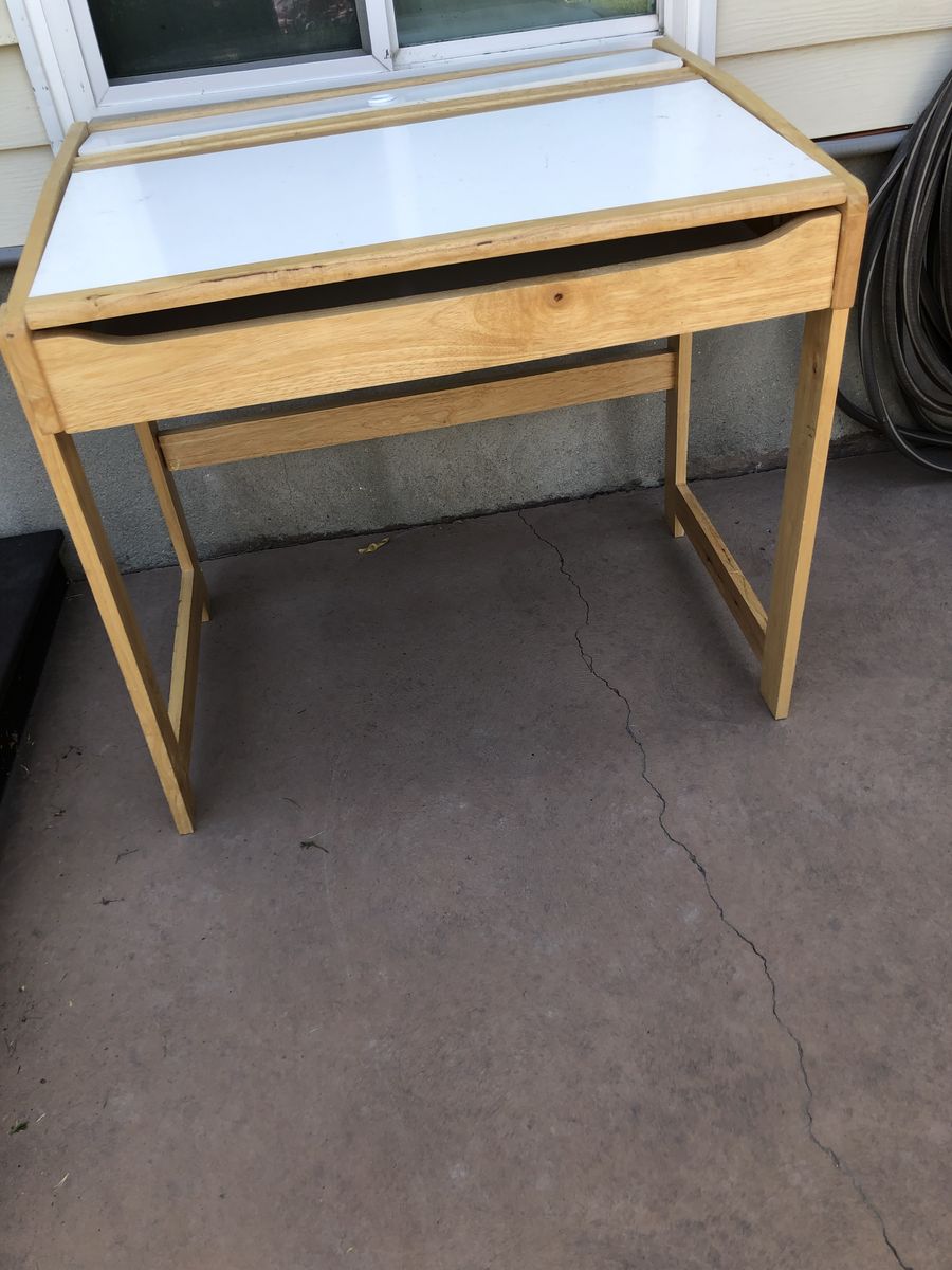 Desk with lift top