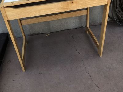 Desk with lift top