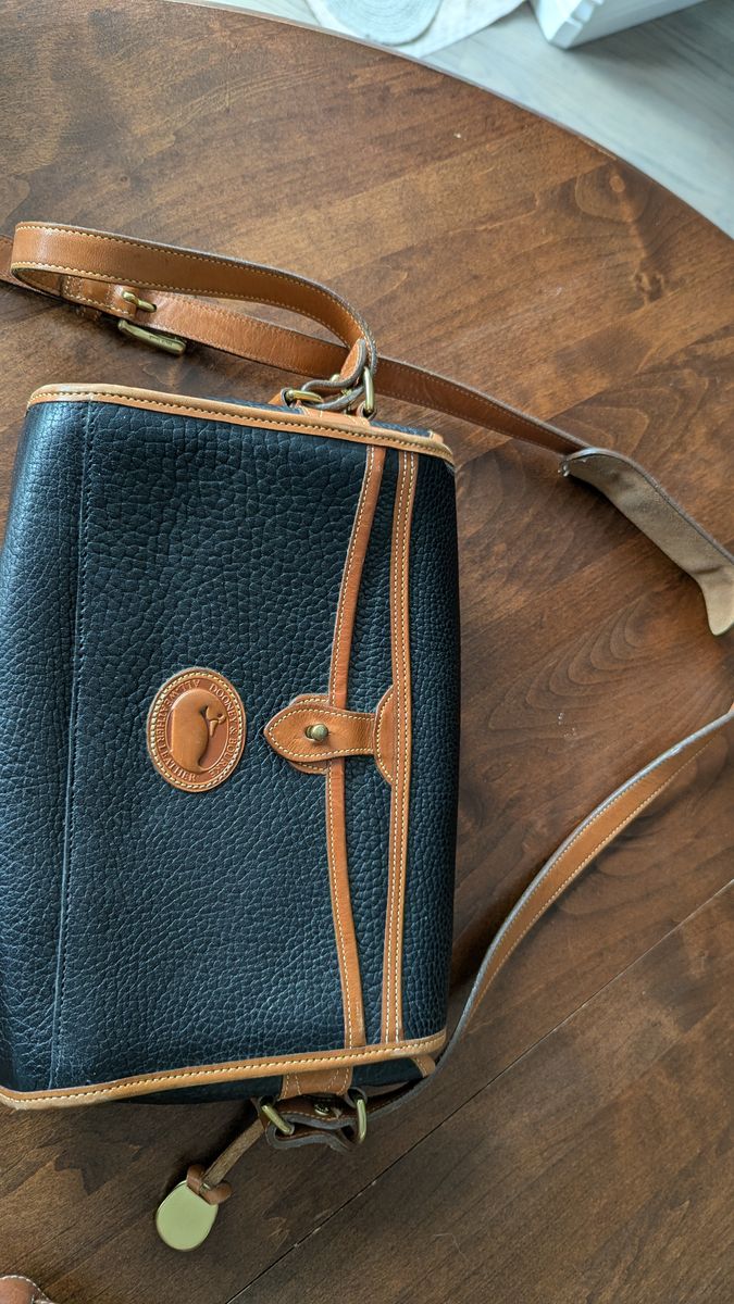 Dooney& Bourke