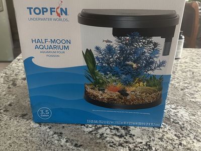 New Top Fin Half Moon Aquarium