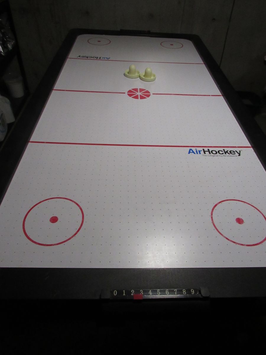 Air Hockey Table