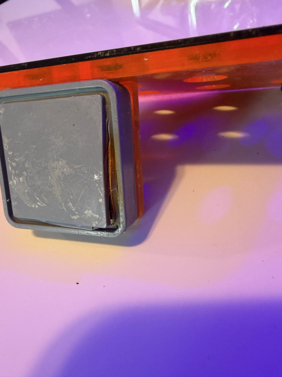 Main image 3