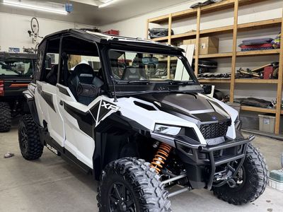 2022 Polaris General Fully Loaded