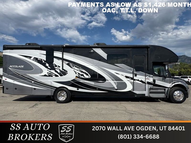 2021 Entegra Coach Accolade 37TS