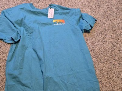 Quiksilver Men's Blue T-Shirt - XXL