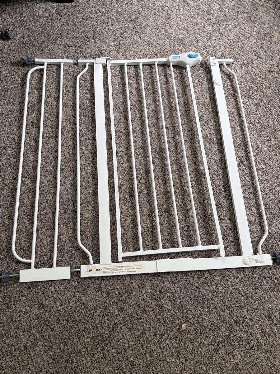 Baby gate/puppy gate