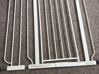 Baby gate/puppy gate