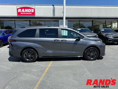 2025 Toyota Sienna XSE 7-Passenger