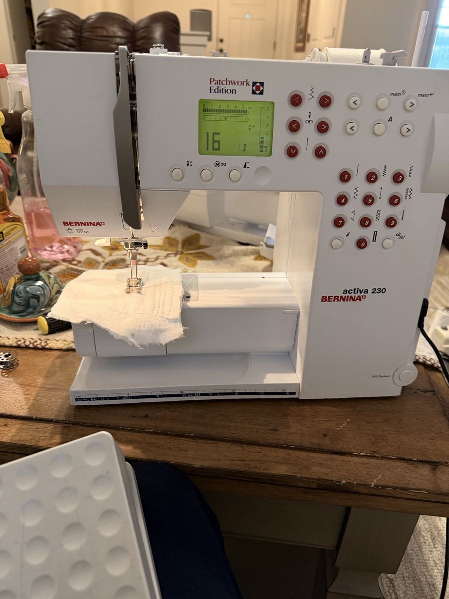 Bernina Activa 230