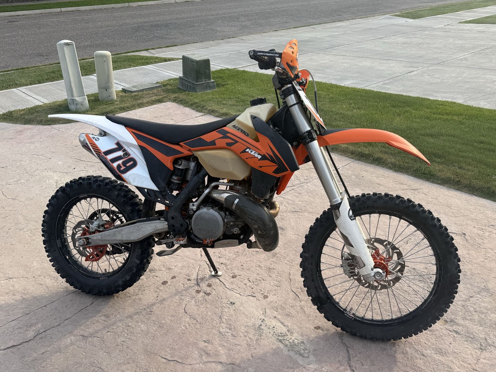 2012 KTM 300 XC Electric Start