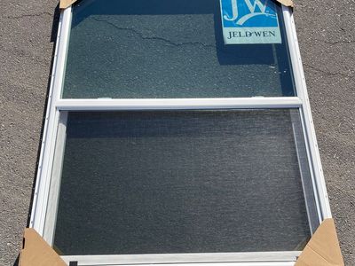 JELD-WEN Sliding Window w/ Screen 60”x48” VSH-7085V (New)