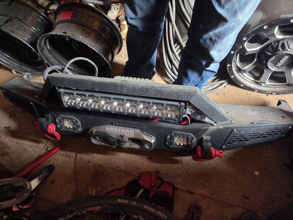 Heavy Duty Steel Front Bumper with Badland Winch, LED Light Bar & Pod Lights  for jeep cherokee 