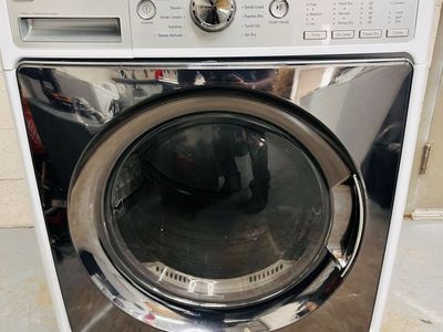 Kenmore electric dryer with steam refresh