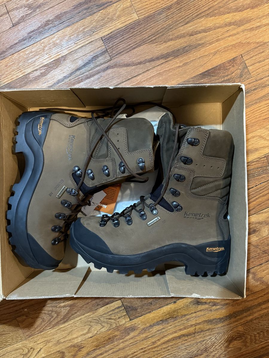 Kenetrek size 9 non-insulated
