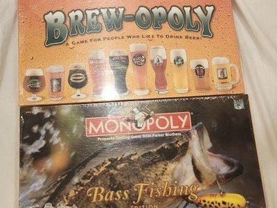 NEW 10$ EACH VINTAGE Brewoply and Bass Fishing Monoply Board Games