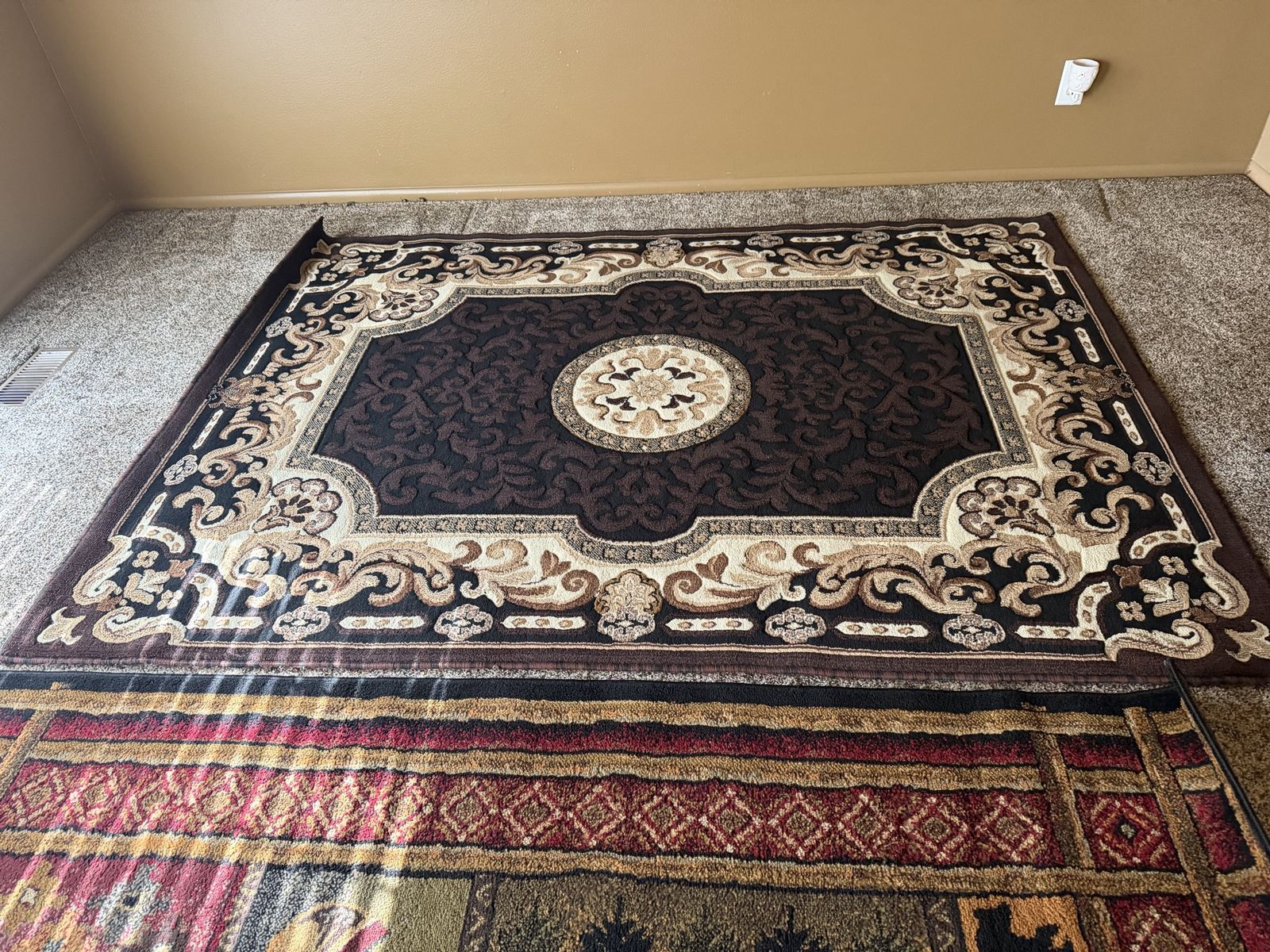 Large Traditional Style 5’x7’’Area Rugs 