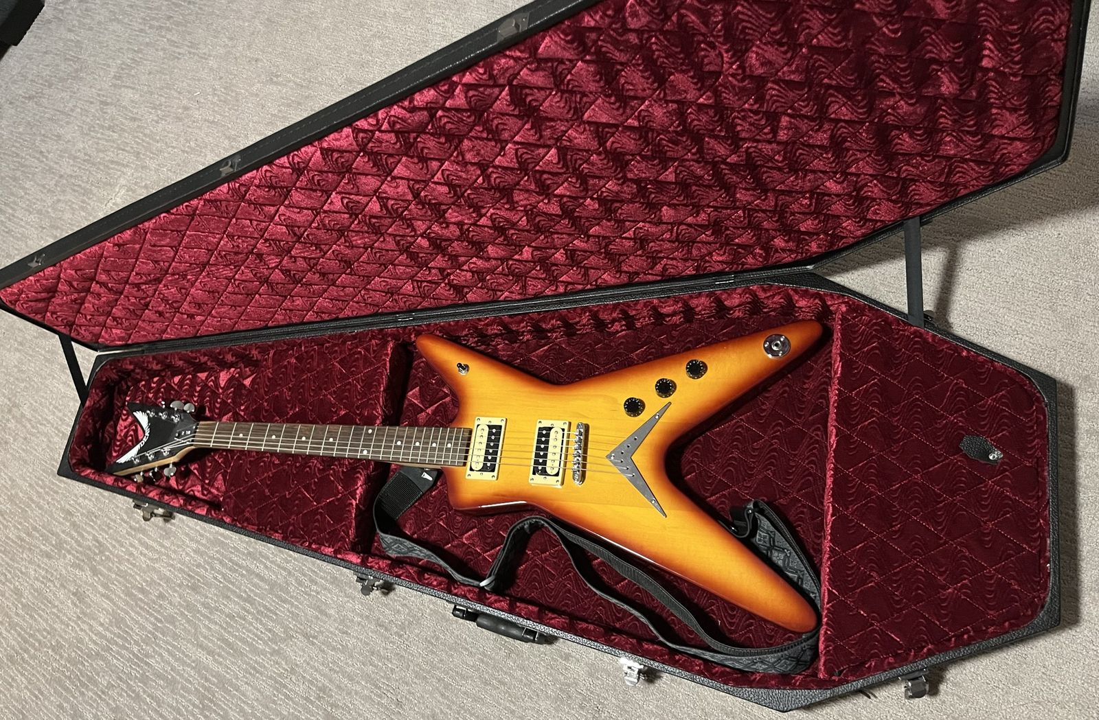 2008 Dean ML X Electric Guitar w/ Coffin Case