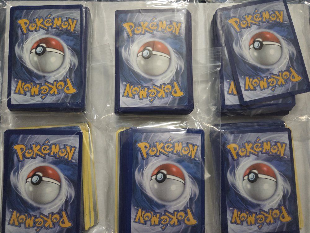 40 random uncommon Pokemon cards