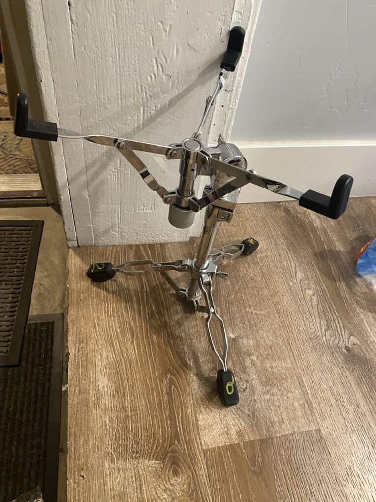 DW5000 Snare Stand