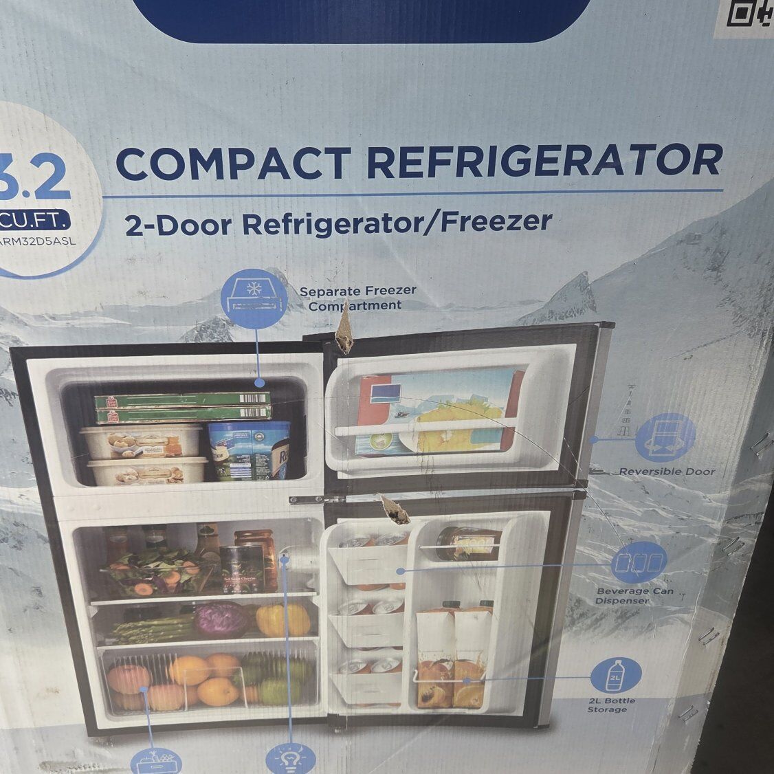 Artic King 2-Door Refrigerator Freezer 3.2 cu.ft