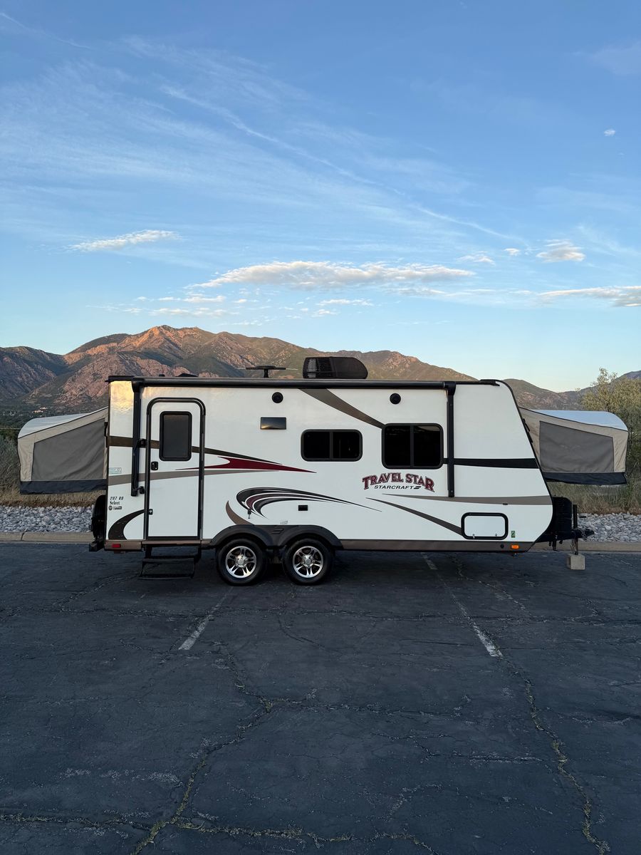 2017 Starcraft Travel Star 207RB (clean, one owner)