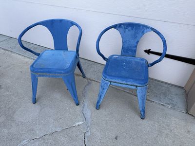 Set of metal vintage styled kids chairs