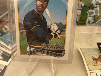 1987 Topps Barry Bonds #320 Rookie Card - Pittsburgh Pirates Baseball - Collectors Item