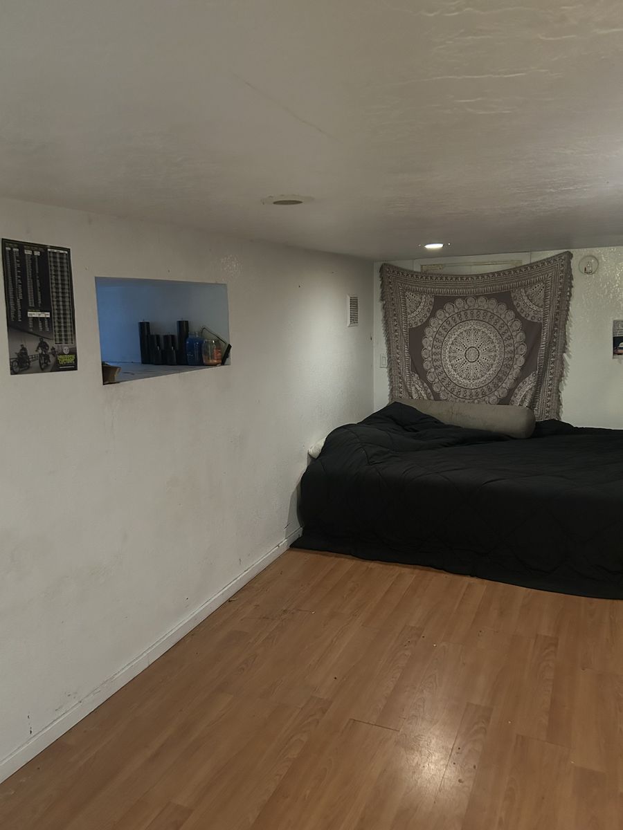 One Bedroom Basement Rental Near Liberty Park