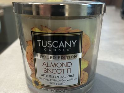 NEW Tuscany Almond Biscotti Soy candle – 3 wick