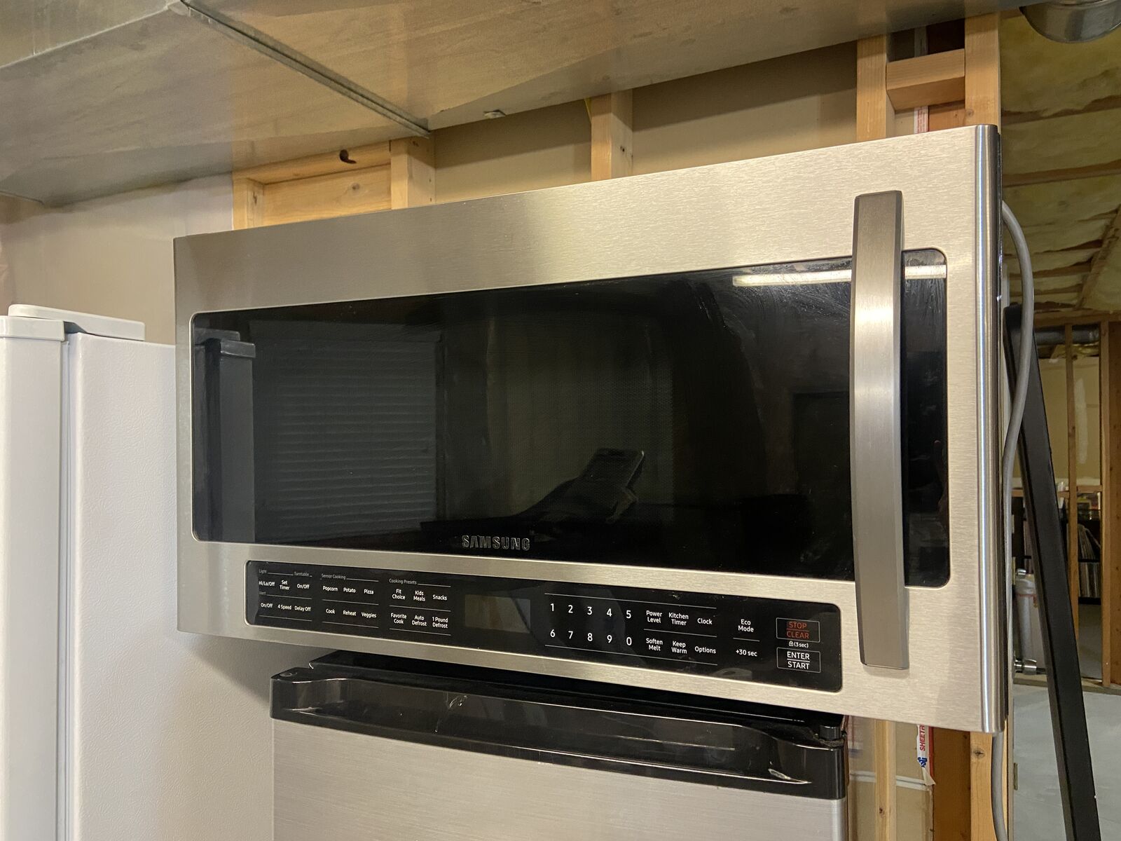 Lightly Used Samsung Microwave