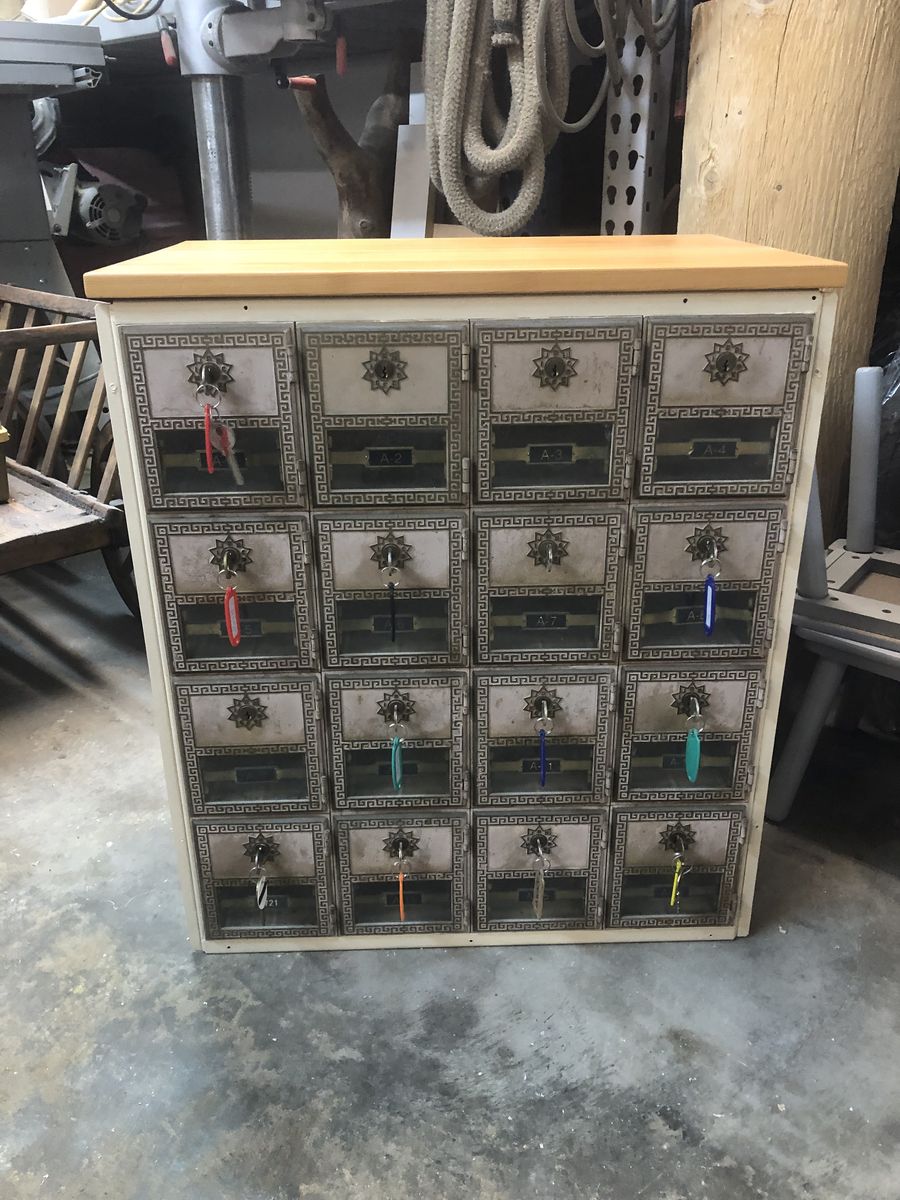 Mailbox cabinet