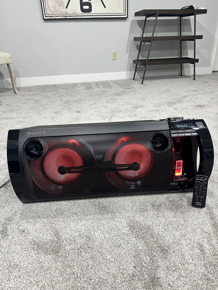 Sony RDH-GTK37iP Bluetooth Party Speaker – Excellent Like New Condition - $180